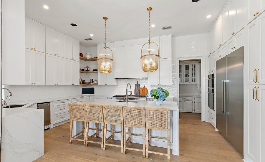 Kitchen staging